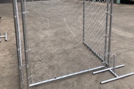Chain link fence panels